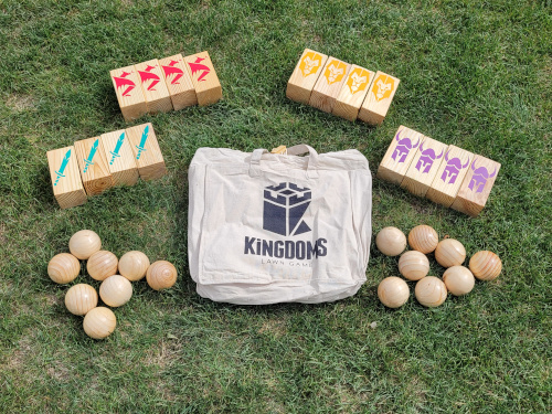 Kingdoms Lawn Game